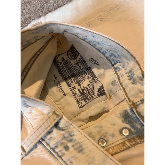 Levis Womens Red Tag Light Faded Blue Jeans 501 W3 L29 - Picture 6 of 13